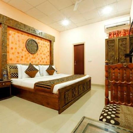 Hotel Green Lotus Dwarka Делхи Екстериор снимка